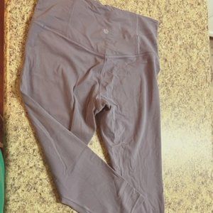 Athleta Elation Capri Powervita Size Medium